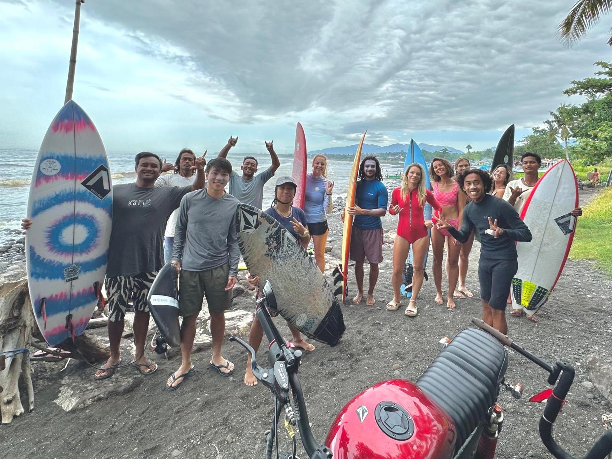 Hotel Medewi Secret Surfcamp Pulukan Exterior foto