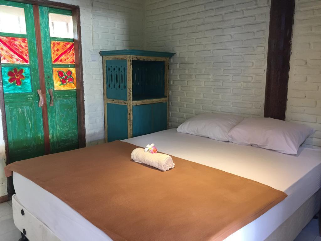 Hotel Medewi Secret Surfcamp Pulukan Exterior foto