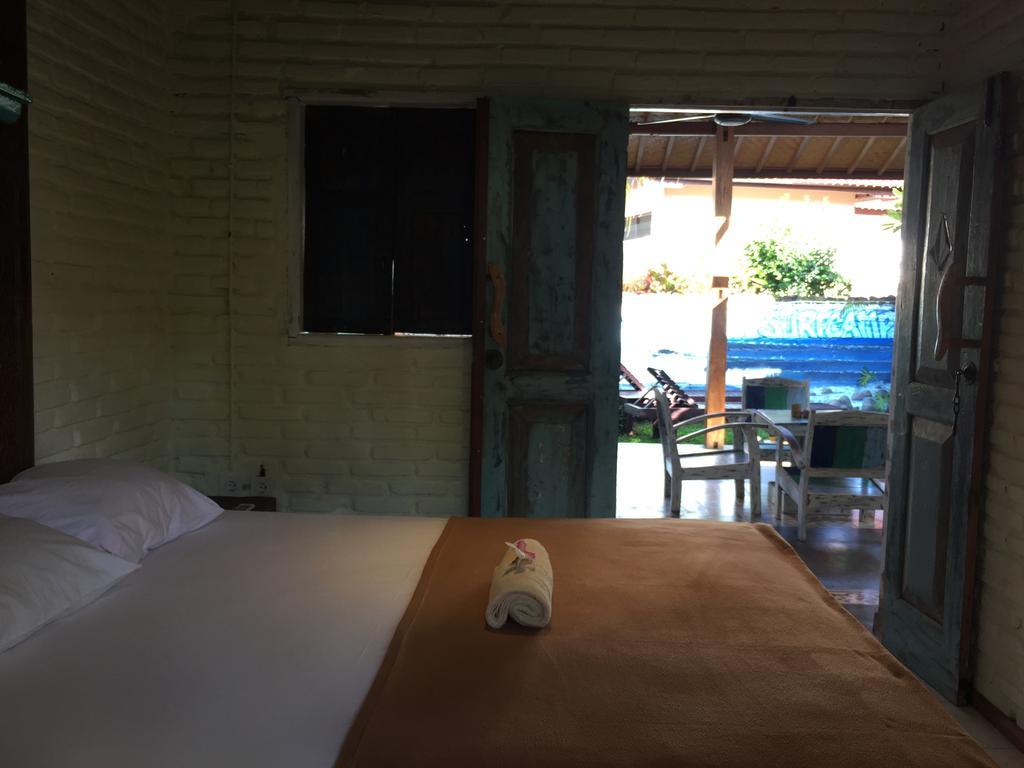 Hotel Medewi Secret Surfcamp Pulukan Exterior foto